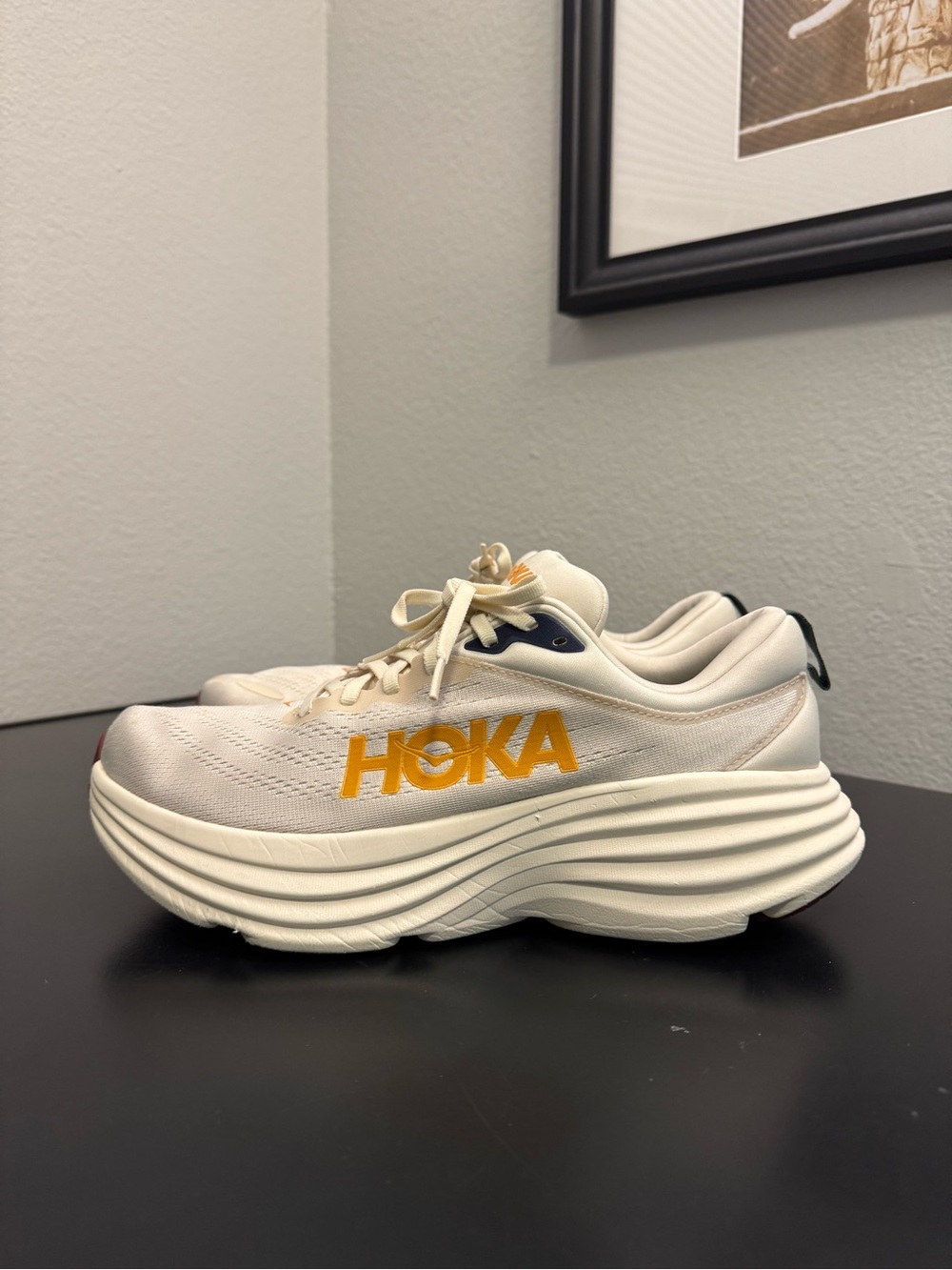 Hoka One One Bondi 8 Oat Milk